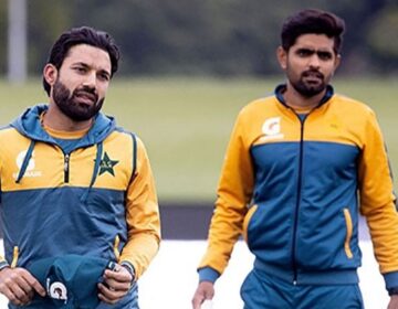 بابر اعظم اور محمد رضوان کے انسٹاگرام اکاؤنٹس بھارت میں بند کردیے گئے