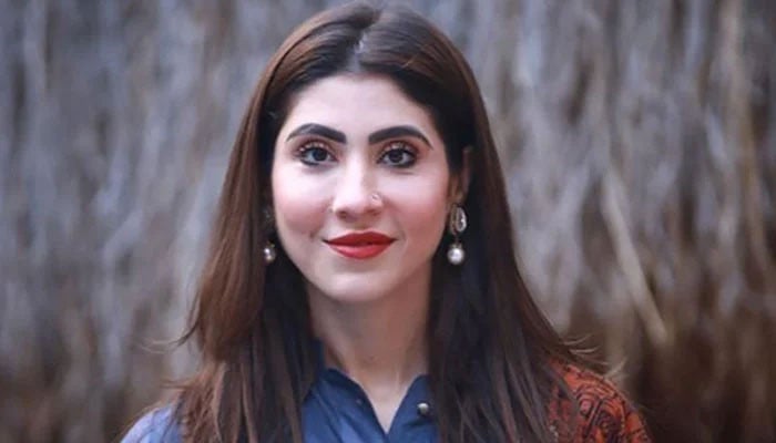 حنا پرویز بٹ کا مقتولہ نجمہ بی بی کے گھر کا دورہ، انصاف کی یقین دہانی