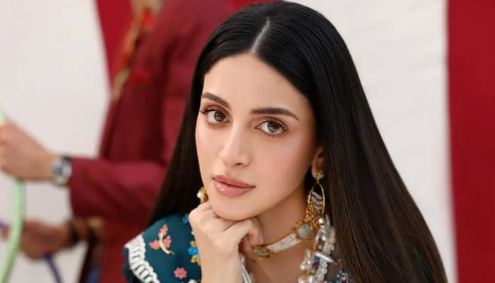 رشتہ جوڑنے سے پہلے خود کو سنواریں: انمول بلوچ کا مشورہ