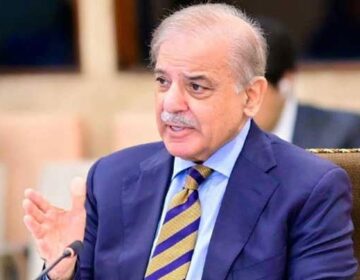 وزیرِاعظم کا بھارتی پروپیگنڈے کو بے نقاب کرنے کیلئے سفارتی وفد بھیجنے کا فیصلہ