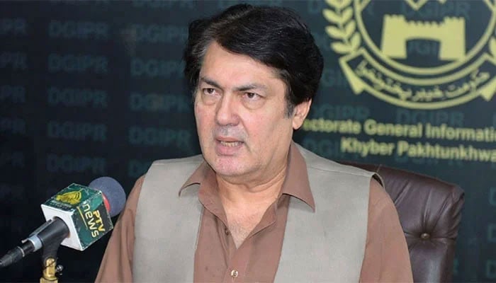 پاک بھارت کشیدگی کے دوران خاموش پر نواز شریف کا پولی گرافک ٹیسٹ ہونا چاہیے: بیرسٹر سیف