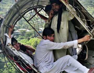 پاکستان میں 900 فٹ بلندی پر کیا گیا خطرناک ریسکیو آپریشن کانز فلم فیسٹیول کا حصّہ بن گیا