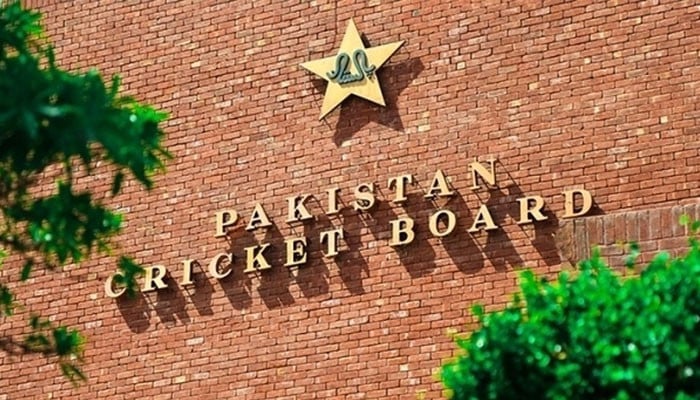 پاکستان کرکٹ بورڈ کا مینٹورز کو فارغ کرنے کا فیصلہ