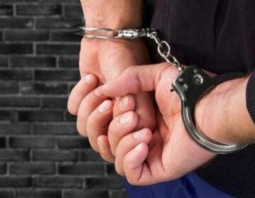 پشاور: جعلی رجسٹری کے ذریعے اراضی منتقل کرنے پر سب رجسٹرار گرفتار