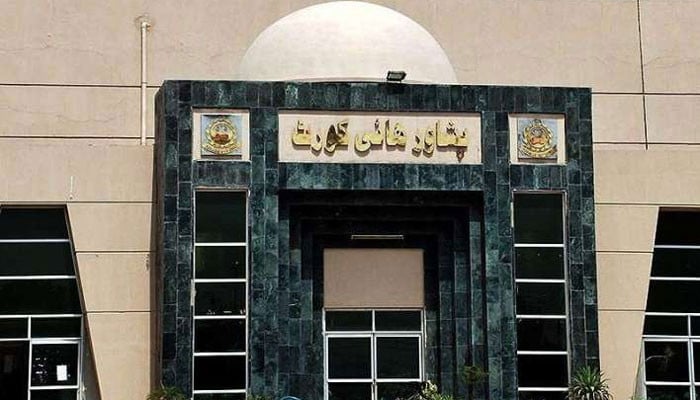 پشاور ہائیکورٹ نے ملٹری کورٹ سے سنائی گئیں سزائیں درست قرار دے دیں