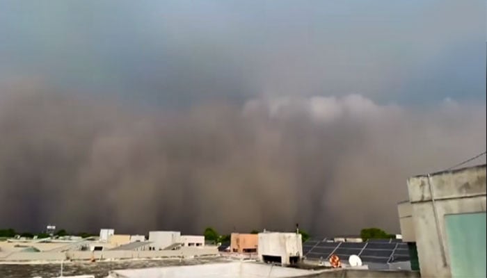 پنجاب: آندھی و طوفان سے 8 افراد جاں بحق، 45 زخمی