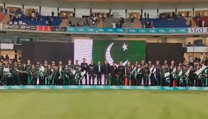 پی ایس ایل 10 کا میلہ دوبارہ سج گیا، کھلاڑیوں کا بہادر پاک افواج کو زبردست خراجِ تحسین