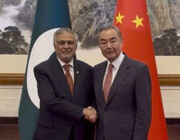 چین پاکستان کی خود مختاری کے تحفظ میں ساتھ دے گا: چینی وزیرِ خارجہ