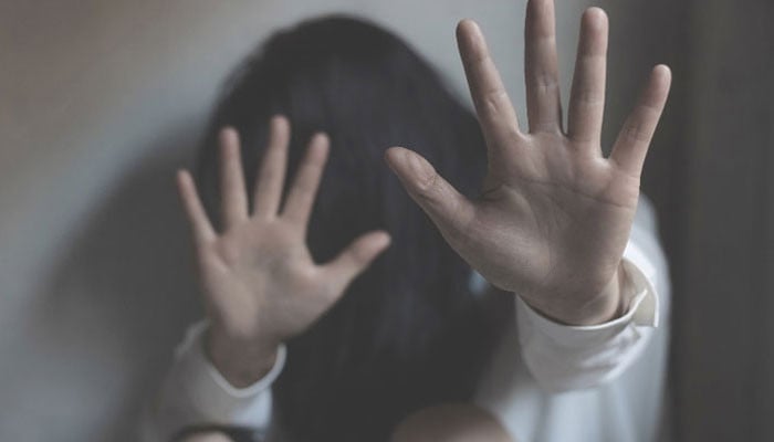 کراچی: خواجہ اجمیر نگری میں 2 کم عمر بہنوں سے زیادتی