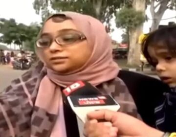 کس قانون کے تحت بچوں کو ماؤں سے الگ کیا جارہا ہے، بھارتی بارڈر پر خواتین کا احتجاج