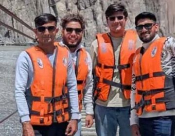 گلگت حادثے میں جاں بحق 4 دوستوں کی لاشیں گجرات پہنچا دی گئیں