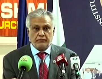 بھارت آبی دہشت گردی سے 24 کروڑ پاکستانیوں کو یرغمال بنانا چاہتا ہے، نائب وزیراعظم اسحاق ڈار