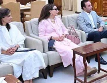 بھارت کے خلاف مقدمہ پیش کرنے کے لیے پاکستانی وفد نیویارک پہنچ گیا