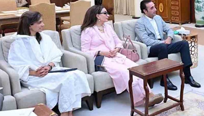 بھارت کے خلاف مقدمہ پیش کرنے کے لیے پاکستانی وفد نیویارک پہنچ گیا