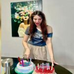رمشا خان نے پینٹنگ سے متاثر ہوکر بولڈ ڈریسنگ کرلی؟