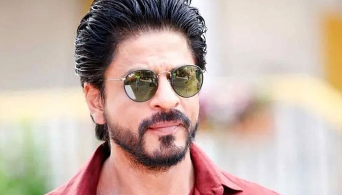 شاہ رخ خان اپنی ٹیم کیلئے پاکستانی کھلاڑیوں سے معاہدہ کرنے پر تنقید کی زد میں
