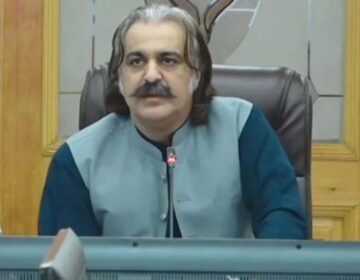 عید کا دن دوسروں کے دکھ درد بانٹنے کیلئے ایثار و قربانی کا احساس دلاتا ہے، وزیراعلیٰ خبیر پختونخوا