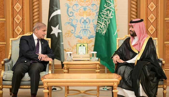 وزیراعظم شہباز شریف کا سعودی ولی عہد شہزادہ محمد بن سلمان سے ٹیلی فونک رابطہ