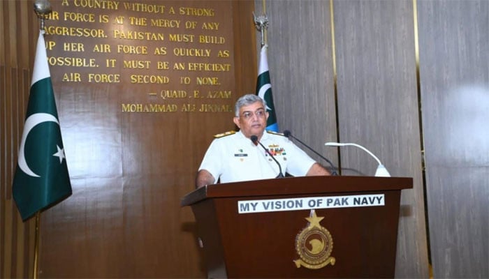پاک بحریہ و فضائیہ کی مشترکہ آپریشنل مشقیں مزید تواتر سے کی جائیں گی، نیول چیف