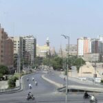 کراچی میں وقفے وقفے سے تیز ہوائیں چلنے کا امکان