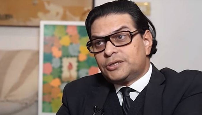 بانی پی ٹی آئی کے بیٹوں کا واپس آنا ان کا بنیادی حق ہے وہ آئیں گے، سلمان اکرم راجہ